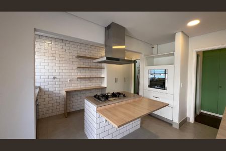 Casa para alugar com 190m², 4 quartos e 2 vagas Casa para alugar com 190m², 4 quartos e 2 vagasCozinha