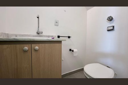 Casa para alugar com 190m², 4 quartos e 2 vagas Casa para alugar com 190m², 4 quartos e 2 vagasLavabo da Sala