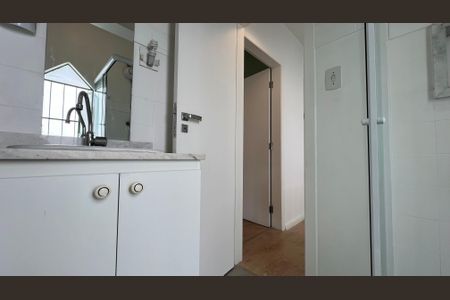 Casa para alugar com 190m², 4 quartos e 2 vagas Casa para alugar com 190m², 4 quartos e 2 vagasBanheiro Social