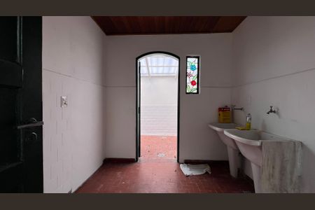 Casa para alugar com 190m², 4 quartos e 2 vagas Casa para alugar com 190m², 4 quartos e 2 vagasÁrea de Serviço