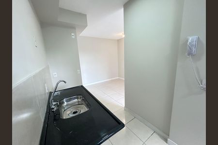 Cozinha de apartamento para alugar com 2 quartos, 42m² em Engenho de Dentro, Rio de Janeiro
