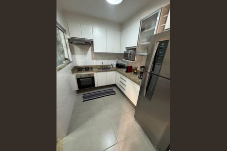 Casa de condomínio à venda com 62m², 2 quartos e 1 vaga Casa de condomínio à venda com 62m², 2 quartos e 1 vagaCozinha