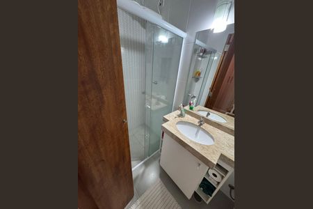 Casa de condomínio à venda com 62m², 2 quartos e 1 vaga Casa de condomínio à venda com 62m², 2 quartos e 1 vagaBanheiro