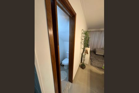 Casa de condomínio à venda com 62m², 2 quartos e 1 vaga Casa de condomínio à venda com 62m², 2 quartos e 1 vagaBanheiro