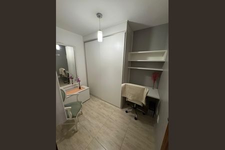 Casa de condomínio à venda com 62m², 2 quartos e 1 vaga Casa de condomínio à venda com 62m², 2 quartos e 1 vagaQuarto