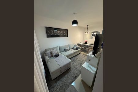 Casa de condomínio à venda com 62m², 2 quartos e 1 vaga Casa de condomínio à venda com 62m², 2 quartos e 1 vagaSala