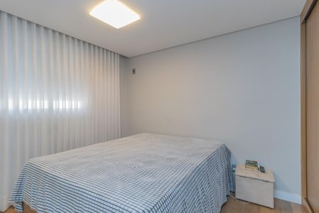 Apartamento à venda com 174m², 2 quartos e 2 vagasQuarto 2