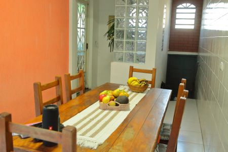 Casa à venda com 179m², 4 quartos e 2 vagasCopa