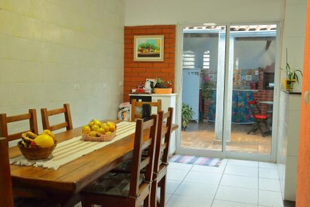 Casa à venda com 179m², 4 quartos e 2 vagasCopa