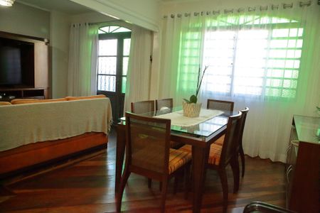 Sala de casa à venda com 4 quartos, 179m² em Vila Jordanopolis, São Bernardo do Campo