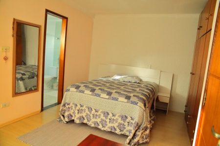 Casa à venda com 179m², 4 quartos e 2 vagasQuarto