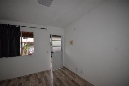 Sala de casa para alugar com 2 quartos, 63m² em Campo Grande, Rio de Janeiro