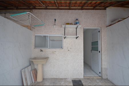 Casa para alugar com 63m², 2 quartos e 1 vagaÁrea de Serviço