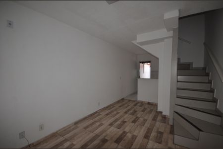 Casa para alugar com 63m², 2 quartos e 1 vagaSala