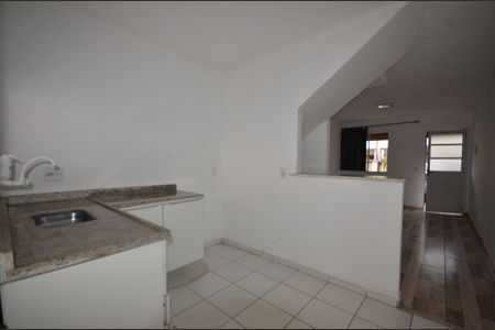 Casa para alugar com 63m², 2 quartos e 1 vagaCozinha