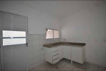Casa para alugar com 63m², 2 quartos e 1 vagaCozinha