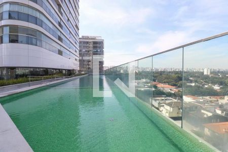 Studio à venda com 40m², 1 quarto e 1 vaga Studio à venda com 40m², 1 quarto e 1 vagaÁrea comum - Piscina