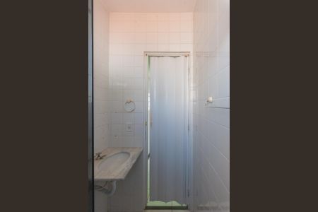 Apartamento à venda com 48m², 2 quartos e 1 vaga Apartamento à venda com 48m², 2 quartos e 1 vagaBanheiro Social