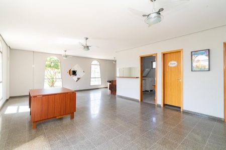 Apartamento à venda com 69m², 3 quartos e 1 vagaÁrea comum