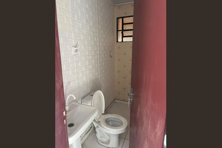 Banheiro de casa à venda com 2 quartos, 51m² em Jardim Carvalho, Porto Alegre