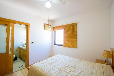 Apartamento à venda com 320m², 4 quartos e 2 vagasQuarto 2 - Suíte