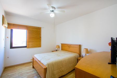 Apartamento à venda com 320m², 4 quartos e 2 vagasQuarto 2 - Suíte