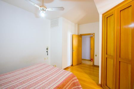 Apartamento à venda com 320m², 4 quartos e 2 vagasQuarto 1 - Suíte