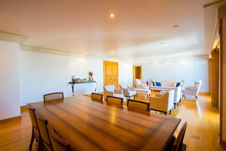 Apartamento à venda com 320m², 4 quartos e 2 vagasSala de estar/Jantar