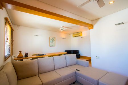 Apartamento à venda com 320m², 4 quartos e 2 vagasSala de TV