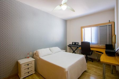 Apartamento à venda com 320m², 4 quartos e 2 vagasQuarto 4