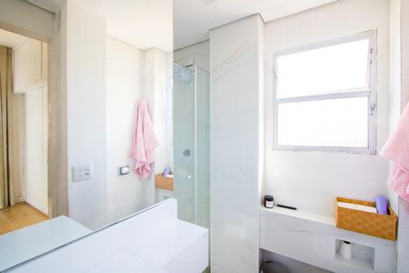 Apartamento à venda com 320m², 4 quartos e 2 vagasBanheiro do quarto 1