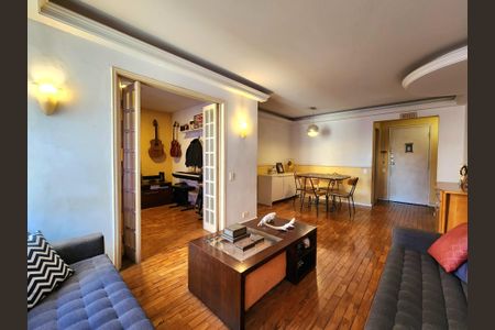 Sala de apartamento à venda com 3 quartos, 90m² em Moema, São Paulo