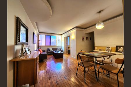 Sala de apartamento à venda com 3 quartos, 90m² em Moema, São Paulo