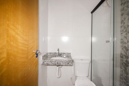 Banheiro de apartamento à venda com 1 quarto, 36m² em Vila Carrão, São Paulo