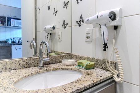 Banheiro de kitnet/studio à venda com 1 quarto, 30m² em Centro Histórico de São Paulo, São Paulo