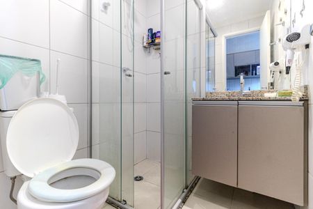 Banheiro de kitnet/studio à venda com 1 quarto, 30m² em Centro Histórico de São Paulo, São Paulo