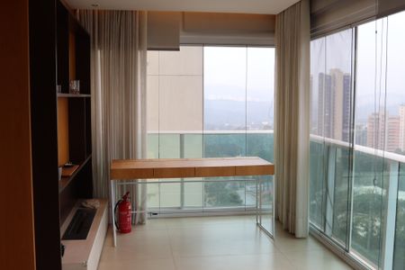 Apartamento à venda com 215m², 3 quartos e 3 vagasSala