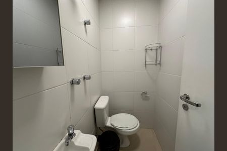 Apartamento à venda com 215m², 3 quartos e 3 vagasBanheiro de serviço