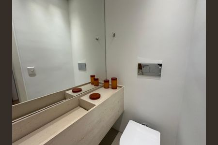 Apartamento à venda com 215m², 3 quartos e 3 vagasLavabo