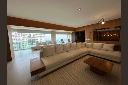 Apartamento à venda com 215m², 3 quartos e 3 vagasSala