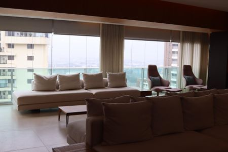 Apartamento à venda com 215m², 3 quartos e 3 vagasSala