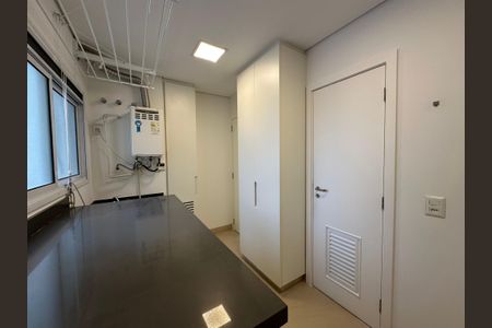 Apartamento à venda com 215m², 3 quartos e 3 vagasÁrea de Serviço