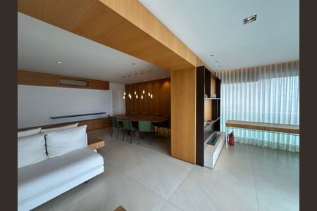 Apartamento à venda com 215m², 3 quartos e 3 vagasSala