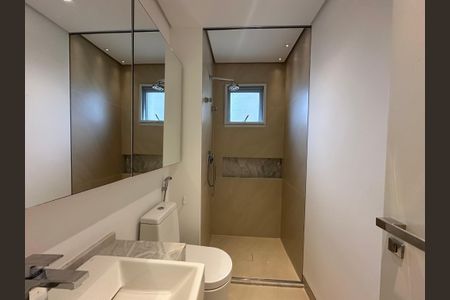 Apartamento à venda com 215m², 3 quartos e 3 vagasBanheiro da Suíte 2