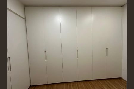 Apartamento à venda com 215m², 3 quartos e 3 vagasCloset da suíte 3