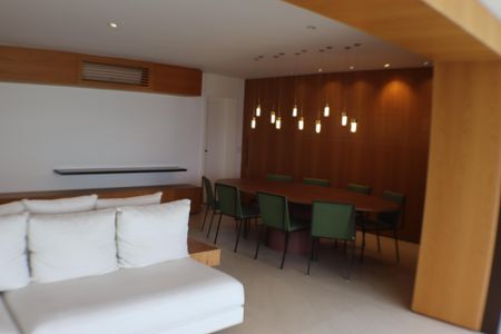 Apartamento à venda com 215m², 3 quartos e 3 vagasSala