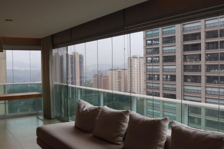 Apartamento à venda com 215m², 3 quartos e 3 vagasVista da Sala