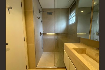 Apartamento à venda com 215m², 3 quartos e 3 vagasBanheiro da Suíte 3