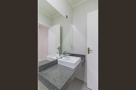 Casa de condomínio à venda com 314m², 3 quartos e sem vagaBanheiro da Suíte 2