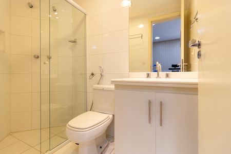 Apartamento para alugar com 90m², 1 quarto e 2 vagas Apartamento para alugar com 90m², 1 quarto e 2 vagasBanheiro do Escritório